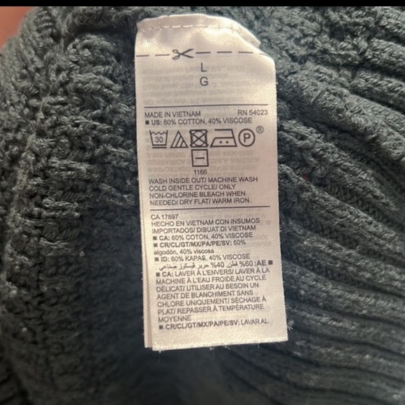 Oversized Sweater- L - Picture 6 of 7